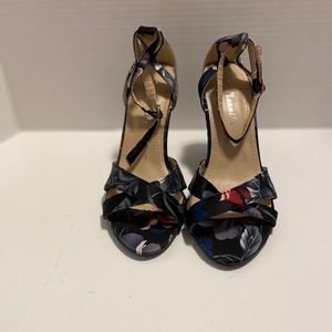 NWT Sandals for women new